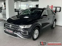 Deep black perleffekt Gebraucht 2024 VW T-Roc Life SUV | 23.999 € (Guter Preis)