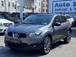 Grau Gebraucht 2013 Nissan Qashqai SUV | 7.450 € (Fairer Preis)