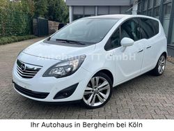Weiß Gebraucht 2011 Opel Meriva Innovation Van / Kleinbus | 7.950 € (Etwas zu teuer)