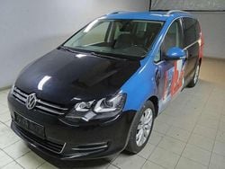 Deep black perleffekt Gebraucht 2017 VW Sharan Highline Van / Kleinbus | 10.900 € (Fairer Preis)