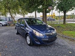 Blau Gebraucht 2014 Opel Corsa Selection Limousine | 6.900 € (Etwas zu teuer)