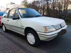 Peugeot 205