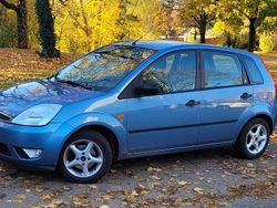Blau Gebraucht 2002 Ford Fiesta Limousine | 2.600 €