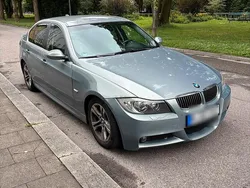 Grau Gebraucht 2005 BMW 325 M Sport Limousine | 5.800 €