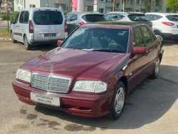 Rot Gebraucht 1998 Mercedes C180 Limousine | 5.490 € (Etwas zu teuer)