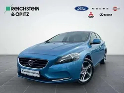 Blau Gebraucht 2015 Volvo V40 You! Kombi | 10.990 € (Etwas zu teuer)