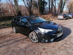 Schwarz Gebraucht 2015 Toyota Avensis Comfort Kombi | 7.980 € (Fairer Preis)