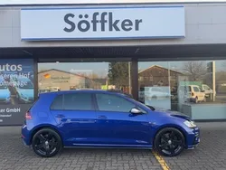Blau Gebraucht 2017 VW Golf VII R Limousine | 26.990 € (Teuer)