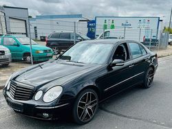Schwarz Gebraucht 2006 Mercedes E280 Avantgarde Limousine | 5.999 € (Fairer Preis)