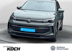 Cipressinogrün metallic Gebraucht 2025 VW Tiguan Life SUV | 38.930 € (Fairer Preis)