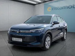 Blau Gebraucht 2024 VW Tiguan SUV | 35.449 € (Superpreis)