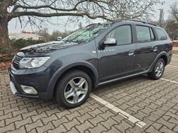 Grau Gebraucht 2018 Dacia Logan MCV Stepway Kombi | 9.499 € (Fairer Preis)