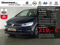 Blau Gebraucht 2019 VW Golf Sportsvan Highline Van / Kleinbus | 18.324 € (Fairer Preis)