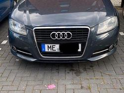 Grau Gebraucht 2011 Audi A3 Sportback Ambition Kleinwagen | 7.200 € (Fairer Preis)