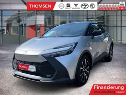 Silber/schwarz Gebraucht 2024 Toyota C-HR Team SUV | 28.885 € (Guter Preis)