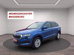 Raceblau metallic Neu 2025 Skoda Karoq Selection SUV | 34.400 € (Fairer Preis)