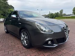 Grau Gebraucht 2015 Alfa Romeo Giulietta Exclusive Kleinwagen | 11.118 € (Fairer Preis)