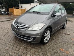 Grau Gebraucht 2009 Mercedes A150 Avantgarde Limousine | 4.399 € (Guter Preis)