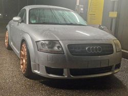 Silber Gebraucht 2004 Audi TT Sport Coupé | 9.999 € (Fairer Preis)