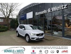 Silber metallic Gebraucht 2020 Volvo XC40 Momentum SUV | 27.950 € (Fairer Preis)