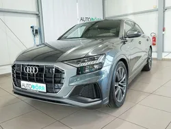 Grau Gebraucht 2023 Audi Q8 S-Line SUV | 74.900 € (Superpreis)