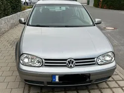 Grau Gebraucht 2003 VW Golf IV Basis Kleinwagen | 1.850 € (Guter Preis)