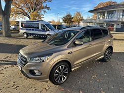 Silber Gebraucht 2019 Ford Kuga ST-Line SUV | 16.989 € (Etwas zu teuer)