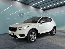 Weiß Gebraucht 2022 Volvo XC40 Momentum SUV | 27.299 € (Fairer Preis)