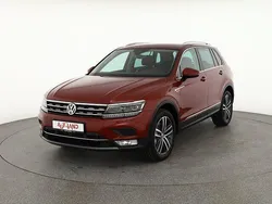 Ruby red metallic (metallic) Gebraucht 2017 VW Tiguan Highline SUV | 27.490 € (Fairer Preis)