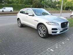 Silber Gebraucht 2018 Jaguar F-Pace Portfolio SUV | 22.900 € (Fairer Preis)