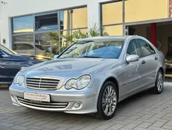 Silber Gebraucht 2004 Mercedes C200 Limousine | 7.390 € (Teuer)