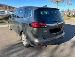 Grau Gebraucht 2016 Opel Zafira Business Innovation Van / Kleinbus | 9.390 € (Guter Preis)