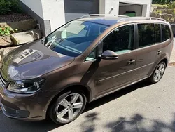 Braun Gebraucht 2014 VW Touran Cup Van / Kleinbus | 11.500 € (Fairer Preis)