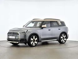 Grün Gebraucht 2024 Mini Countryman SUV | 44.155 € (Guter Preis)