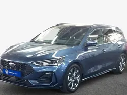 Blau Gebraucht 2024 Ford Focus ST-Line Kombi | 24.500 € (Guter Preis)