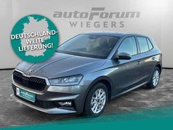 Grau Gebraucht 2024 Skoda Fabia Selection Limousine | 16.981 € (Fairer Preis)