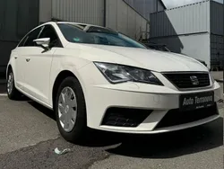 Weiß Gebraucht 2020 Seat Leon ST Reference Kombi | 6.426 €