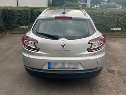 Grau Gebraucht 2011 Renault Mégane GrandTour Kombi | 4.000 € (Etwas zu teuer)