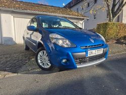 Blau Gebraucht 2010 Renault Clio II Limousine | 3.890 € (Fairer Preis)
