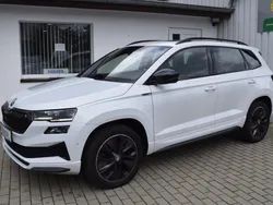 Weiß Gebraucht 2022 Skoda Karoq SportLine SUV | 28.990 € (Guter Preis)