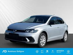 Silber Gebraucht 2024 VW Polo Life Limousine | 26.090 € (Etwas zu teuer)