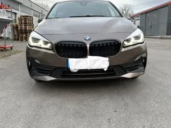 Gelb Gebraucht 2018 BMW 218 Advantage Kombi | 17.499 € (Fairer Preis)