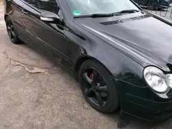 Schwarz Gebraucht 2005 Mercedes C220 Coupé | 2.650 € (Fairer Preis)