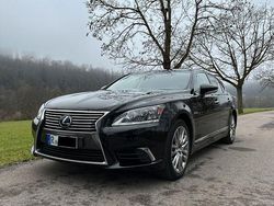 Schwarz Gebraucht 2013 Lexus LS600h Luxury Line Limousine | 29.000 €