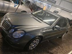 Grau Gebraucht 2008 Mercedes E200 Limousine | 3.600 €
