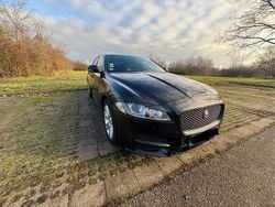 Schwarz Gebraucht 2016 Jaguar XF R-Sport Limousine | 15.300 € (Guter Preis)