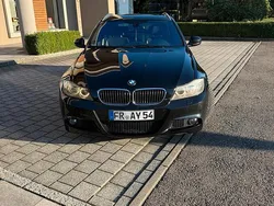 Schwarz Gebraucht 2011 BMW 320 Kombi | 12.200 €