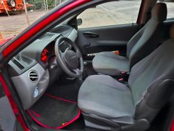 Rot Gebraucht 2001 Fiat Punto Kleinwagen | 999 €