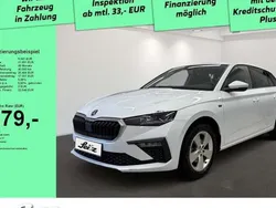 Weiß Gebraucht 2024 Skoda Scala Drive Kleinwagen | 22.548 € (Etwas zu teuer)
