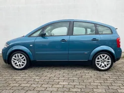 Blau Gebraucht 2001 Audi A2 Kleinwagen | 3.990 €